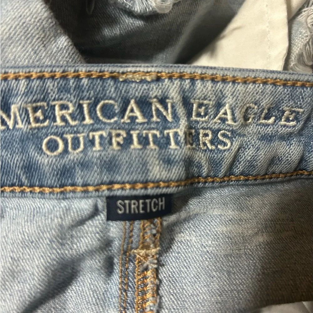 American Eagle High Rise Festival Denim Shorts, size 10, smoke free home - Picture 2 of 5